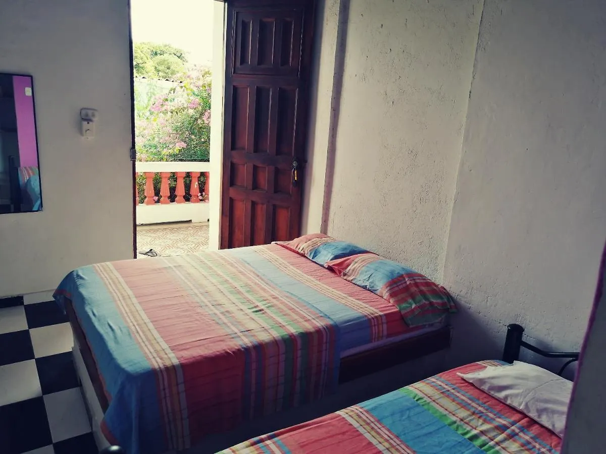 Albergue Hostal Maranatha Santa Marta